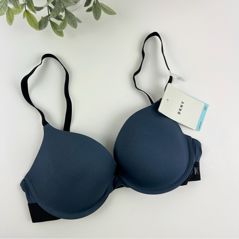 NWT, DKNY Blue Padded T-Shirt Bra with Black Straps